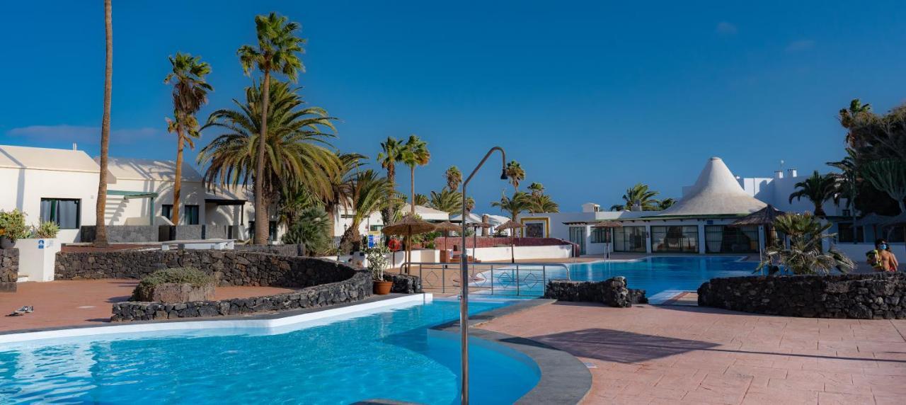 Apartamento Eduardo a primera linea del mar Costa Teguise Esterno foto