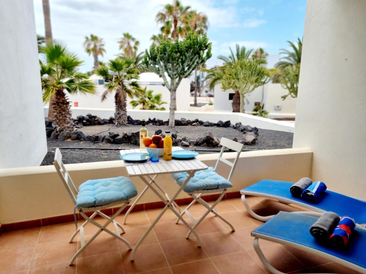 Apartamento Eduardo a primera linea del mar Costa Teguise Esterno foto