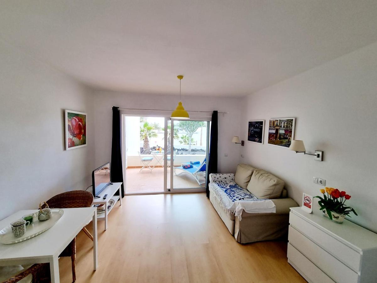 Apartamento Eduardo a primera linea del mar Costa Teguise Esterno foto